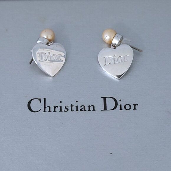 Dior pearl heart pierced earrings EUC w/COA - Picture 4 of 4